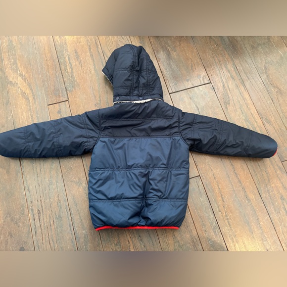 Patagonia Tribbles Reversible Boys Navy and Cream Reversible Jacket Hood Size 3T - Picture 3 of 5